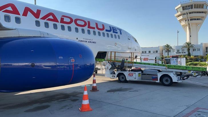 Kraliçe Elizabeth'in cenazesi için Türkiye'den 13 ton çiçek yola çıktı