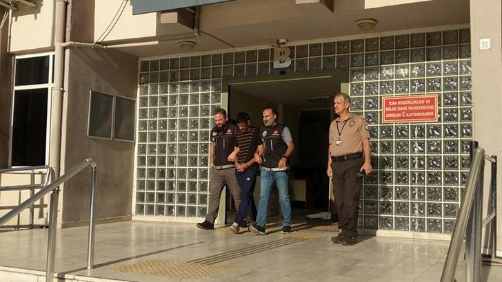 Polisten uyuşturucu partisine baskın; 13 gözaltı