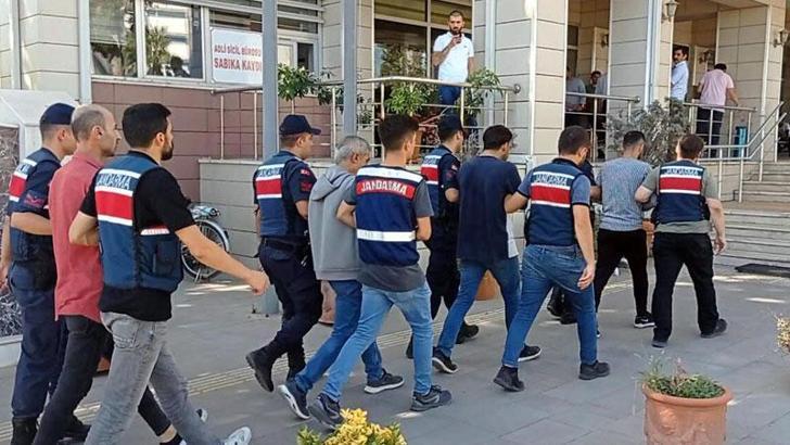 İzmir'de uyuşturucu ticaretine 5 tutuklama