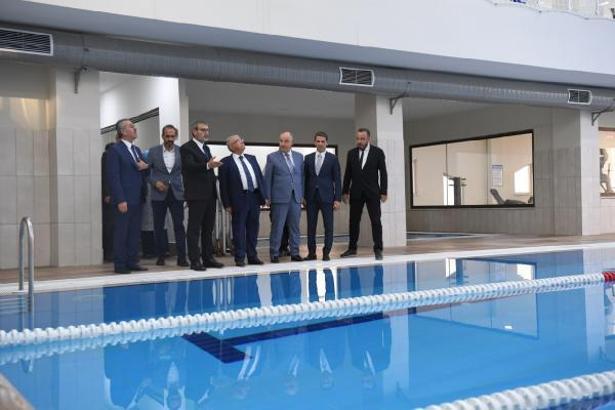 Onikişubat Belediyesi, 7'nci olimpik havuzunu açtı