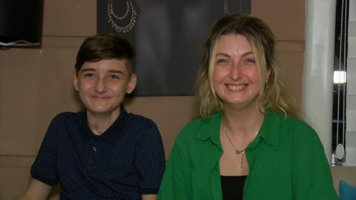 Doktorlar 'yaşamaz' dedi, 300 ameliyat geçirdi; hayata sarıldı