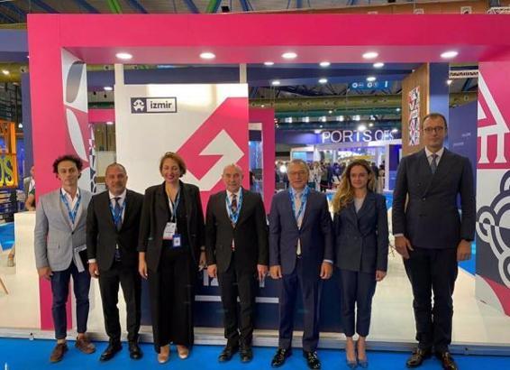 İzmir heyeti, kentin kruvaziyer turizmindeki avantajlarını anlattı