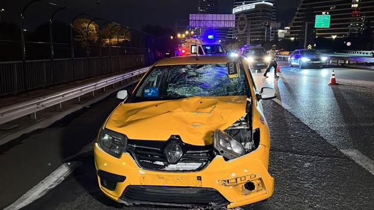 TEM Otoyolu'nda taksinin çarptığı yaya hayatını kaybetti