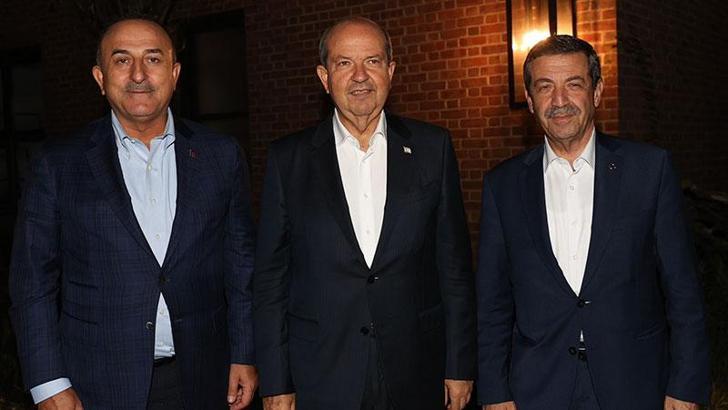 Çavuşoğlu, KKTC Cumhurbaşkanı Tatar ve mevkidaşı Ertuğruloğlu ile görüştü