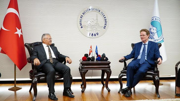 Avrupa Birliği Türkiye Delegasyonu Başkanı Büyükelçi Nikolaus Meyer-Landrut, “Karbon sıfır hedefi için ulaşım metotlarımızı çeşitlendirmeliyiz”