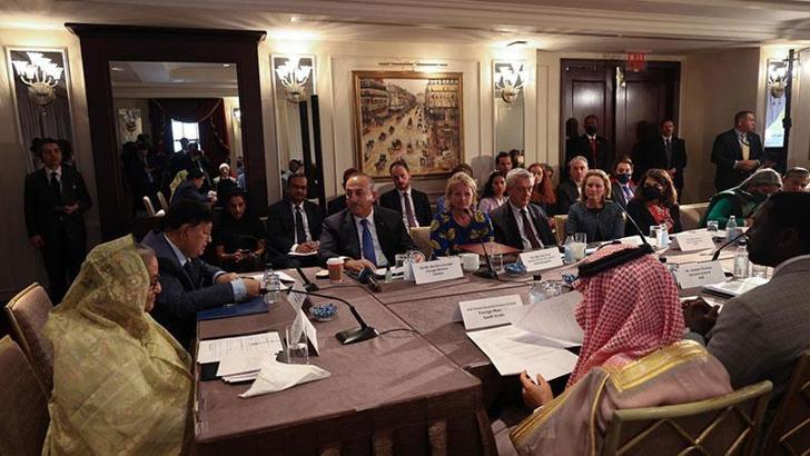 Bakan Çavuşoğlu'ndan önemli görüşmeler