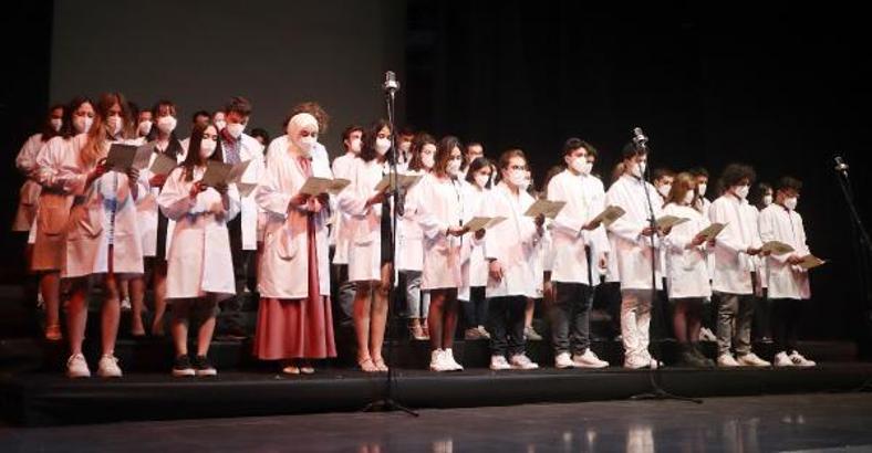 Beyaz önlük giyip 'Tıbbiyeli Yemini' ettiler