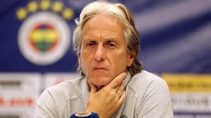 Jorge Jesus: Hedeflerimizin en önemlisi Fenerbahçe'yi şampiyonluğa ulaştırabilmek