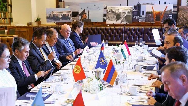 Rusya Dışişleri Bakanı Lavrov’un ABD’deki yoğun diplomasi trafiği