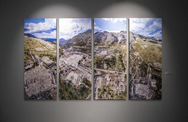 AKS 2022 güz sezonuna iki sergiyle başlıyor