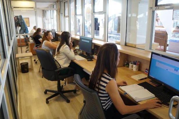 Halk masası vatandaşla belediye arasında köprü oldu