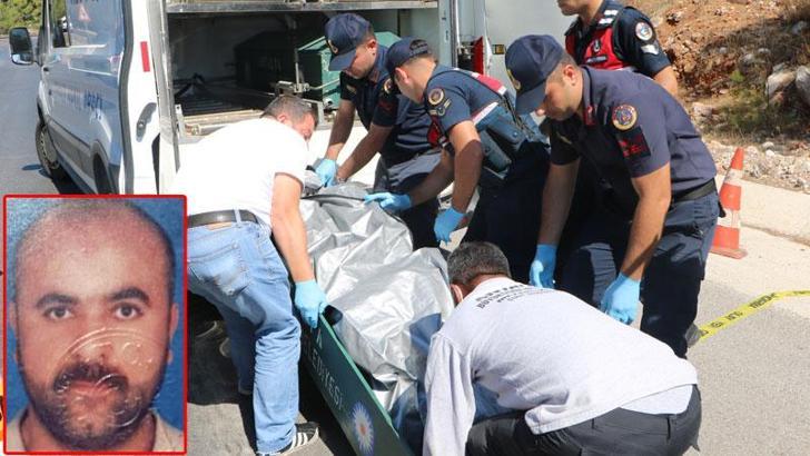 Otomobilinde boğazı kesilmiş olarak ölü bulundu