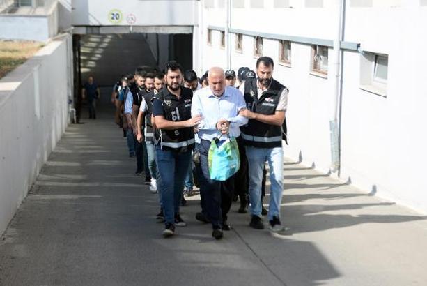 Üniversite hastanesini zarara uğratan ihale yolsuzluğuna 8 tutuklama