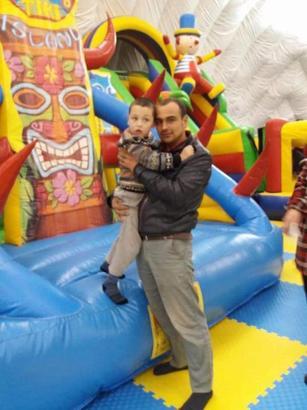 En acı ölüm: Oğlu, kestiği ağacın altında kaldı