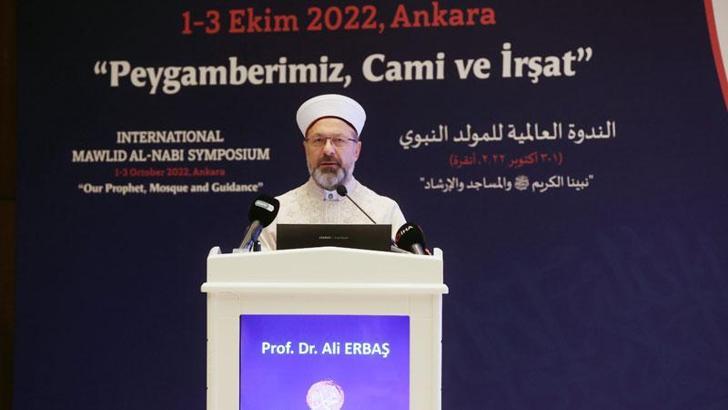 Ali Erbaş: İslam, duygulara dokunduğu kadar zihinleri de inşa ediyor