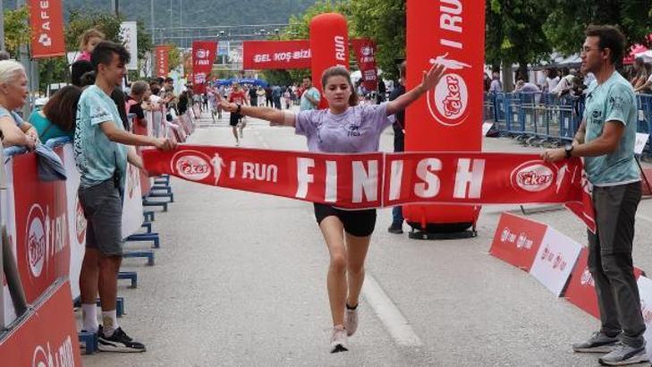 'Eker I Run 2022'de, 3 bin katılımcı sporun ve iyiliğin ritmini yakalamak için koştu