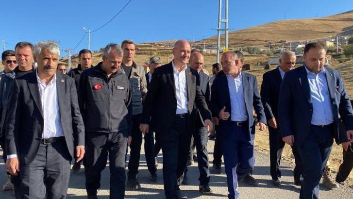 Bakan Soylu'dan, Ardahan'da depremden etkilenen köylerde inceleme (2)