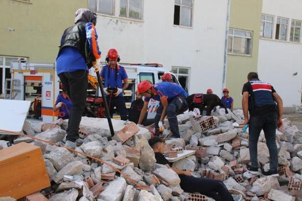 Kırşehir’de 5,8'lik deprem tatbikatı