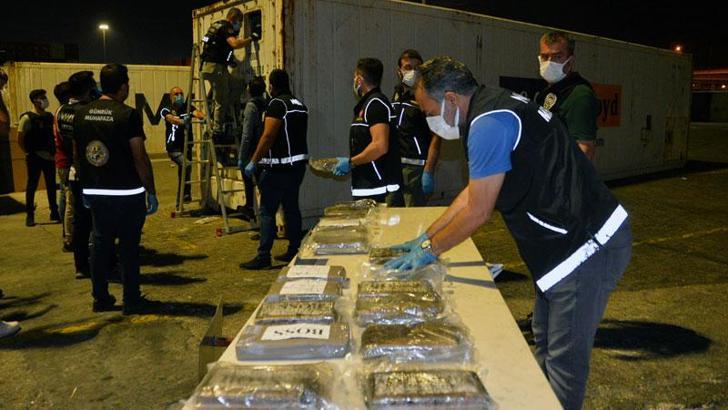Mersin Limanı'nda, konteyner gemisinde 48 kilo kokain ele geçirildi