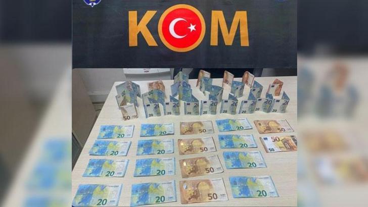 Marmaris'te sahte dövizle harcama yapan 2 turiste gözaltı