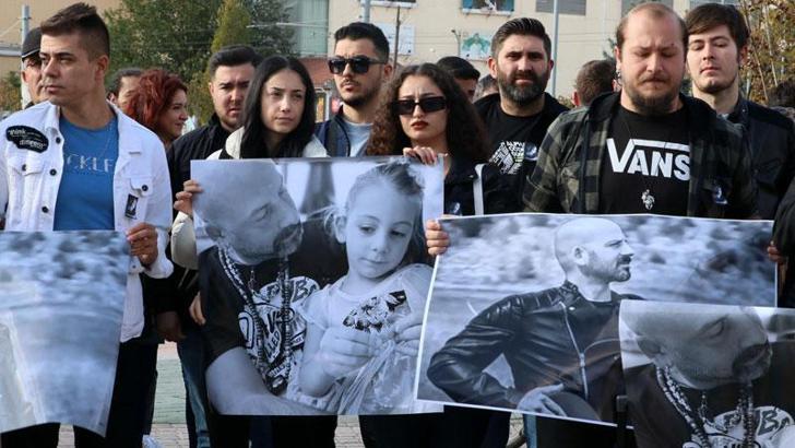 Eskişehirli müzisyenlerden Onur Şener cinayeti protestosu