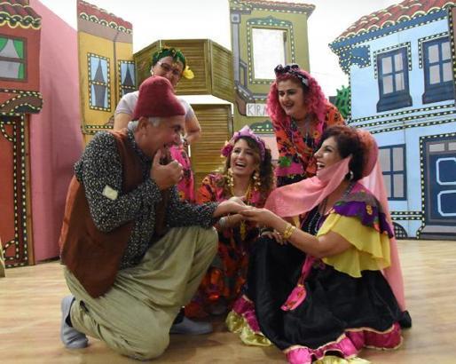 Yeşilköy'de tiyatro ateşi yeniden yanacak