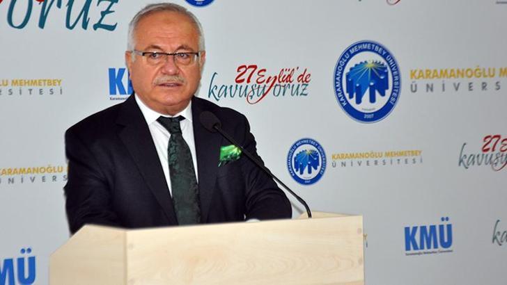 'Vampir' uyarısı yapan rektör istifa etti