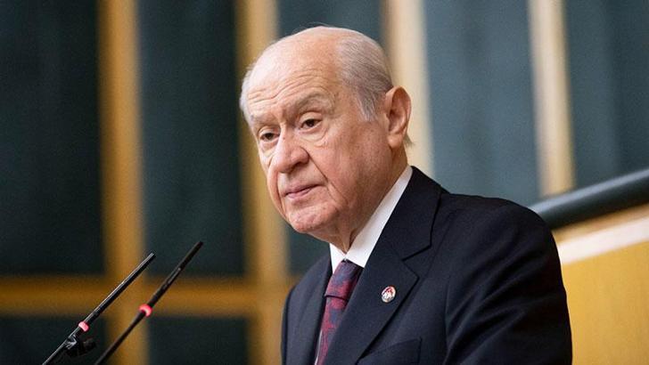Bahçeli: Başörtüsü meselesini anayasal güvenceye kavuşturmak için elinizi taşın altına koyun