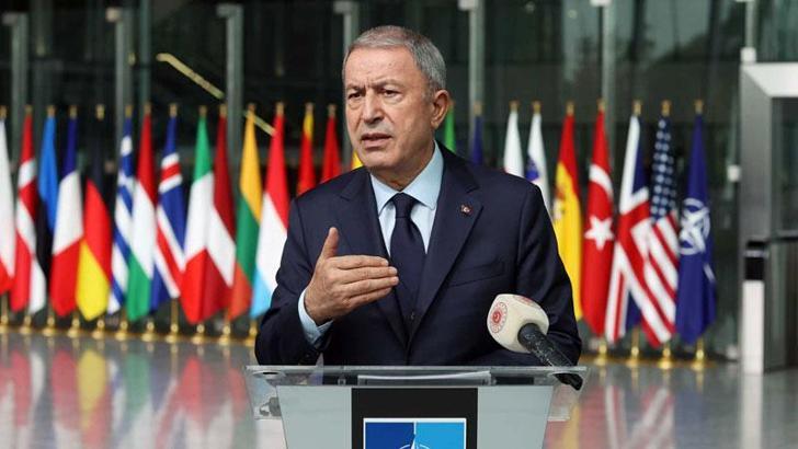 Bakan Akar, NATO Karargahı'nda gündeme ilişkin soruları yanıtladı