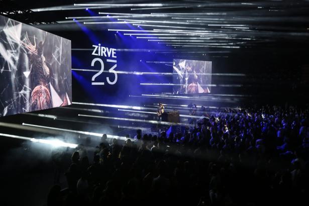Zirve 23, gençlerle buluşuyor