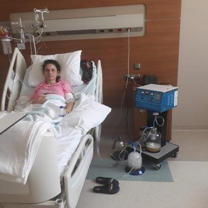 Eşinin 7 kez bıçakladığı Dilek hemşire, hayata tutundu ancak boşanamadı