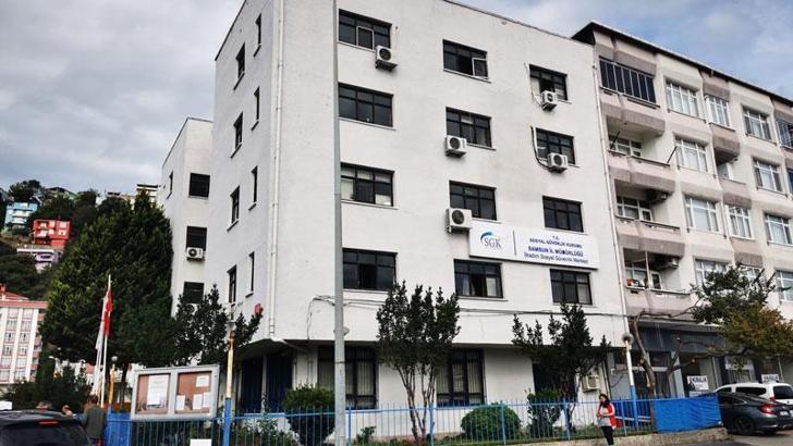 Samsun'da kolonlarında korozyon tespit edilen SGK binasına tahliye