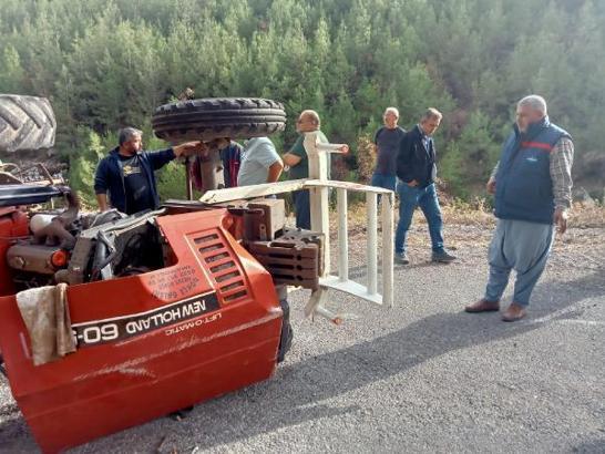 Traktörün altında kalıp, ağır yaralandı