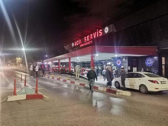 İzmir’de bıçaklı kavga: 1 ağır yaralı