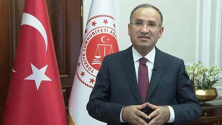 Bakan Bozdağ: Bir yöneticinin Kur'an okuması ya da okumaması, laiklikle ilişkilendirilemez