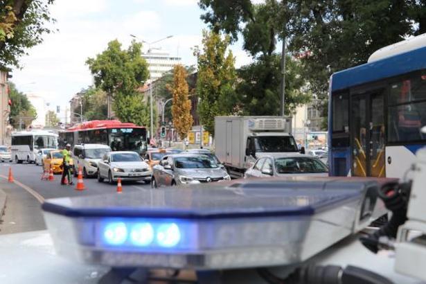 Yetkisiz çakar kullanan 5 bin 685 sürücüye ceza