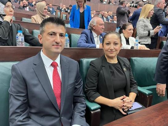 AK Parti'ye katılan Çelebi: FETÖ zombi teşkilatına karşı mücadelenizde yanınızdayım