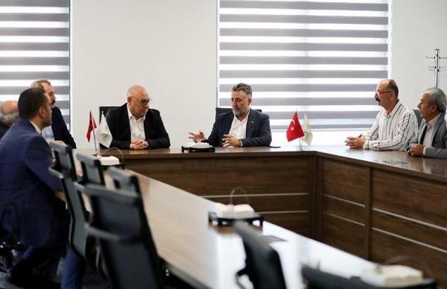 Bayraklı'da Onur Mahallesi'nin doğalgaz sorunu masaya yatırıldı