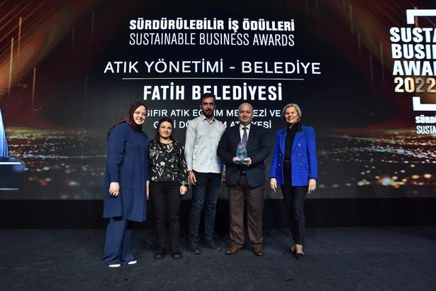 Fatih Belediyesi’nin ‘Sıfır Atık Geleceğe Hazırlık’ projesine ödül verildi