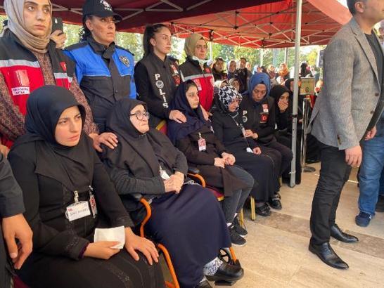 Şehit Komiser Yardımcısı son yolculuğuna gözyaşlarıyla uğurlandı