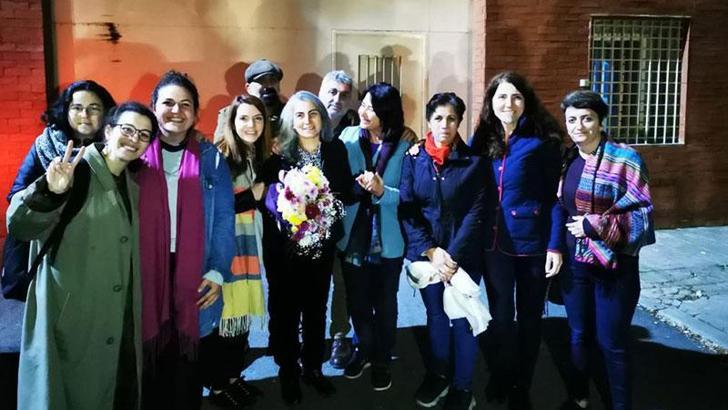 Demans teşhisi konulan Aysel Tuğluk tahliye edildi