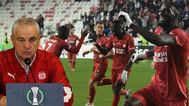 Rıza Çalımbay: Mükemmel bir maç oynayarak gruptan çıkmayı garantiledik