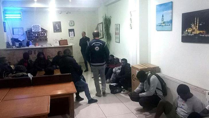 Göçmen kaçakçılığı operasyonunda 5 tutuklama