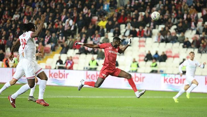 Sivasspor - Antalyaspor: 0-2
