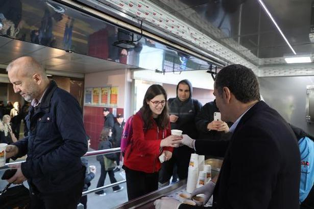 Zeytinburnu’nda çorba ikramı