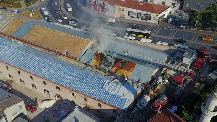 Haliç Tersanesinde yangın