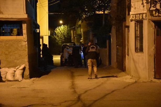 Adana'da sokakta silahlı çatışma: 1 yaralı