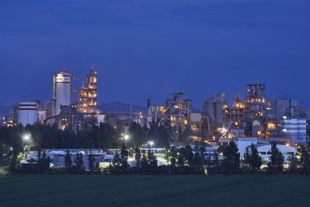 OYAK Çimento karbondioksit emisyonu düşük gri çimento üretti