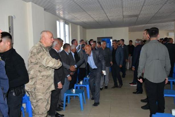 Husumetli iki aile, bu kez kavga etmeyip 'barış' sözü verdi