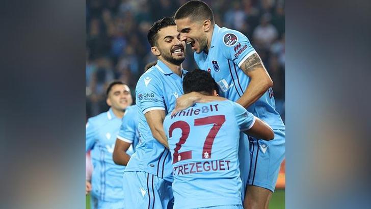 Marc Bartra’nın dudağına 8 dikiş atıldı